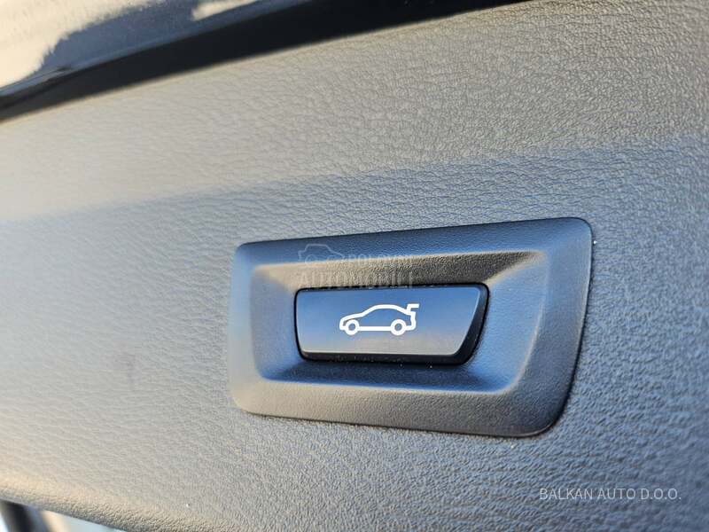 BMW X1 2.0D/NAV/LED/AUT