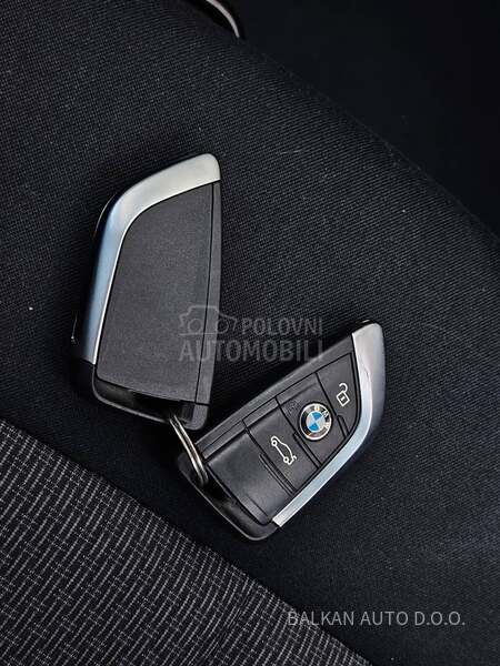 BMW X1 2.0D/NAV/LED/AUT