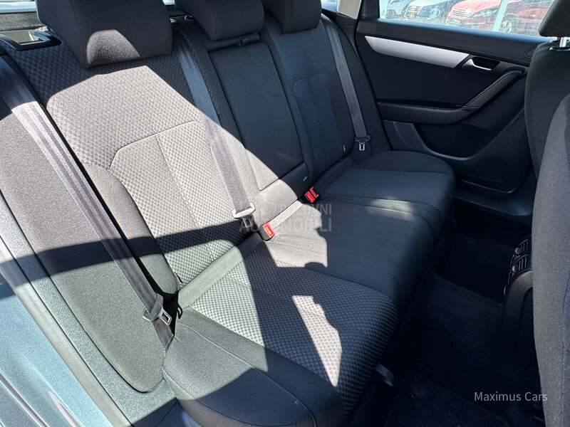 Volkswagen Passat B7 2.0 TDI DSG