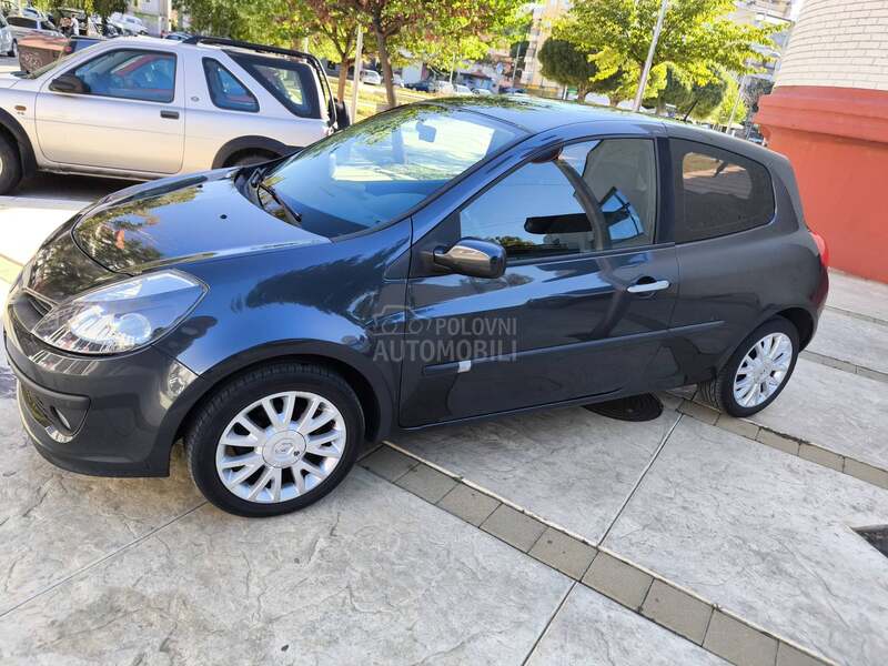 Renault Clio 1.6 16v