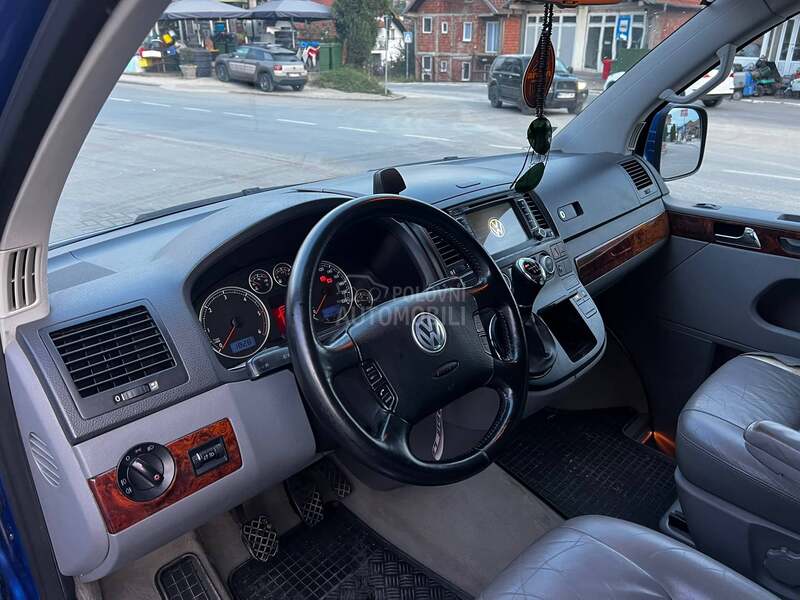 Volkswagen Multivan HIGHLINE