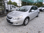 Opel Astra J 153.000 N A V I