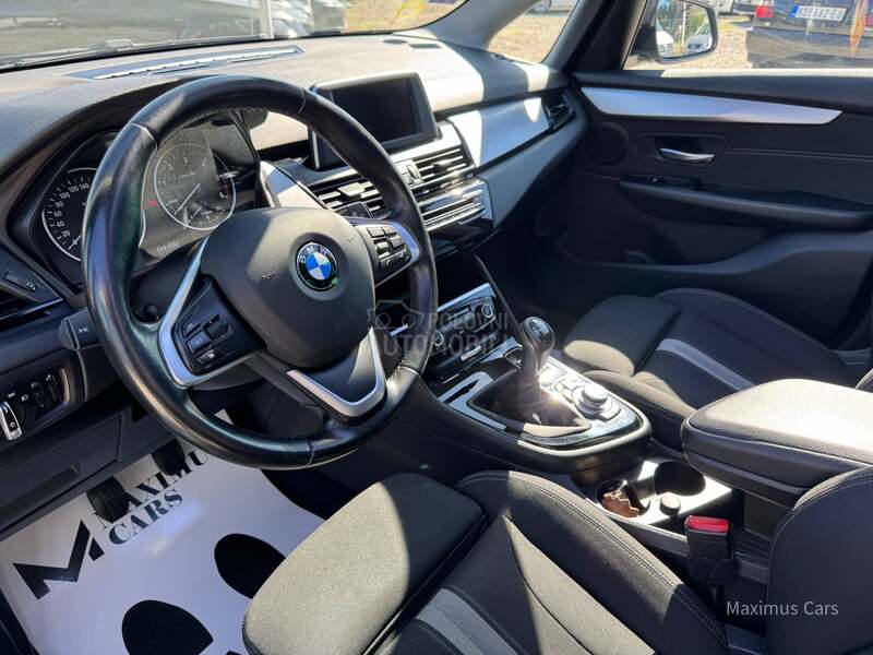 BMW 214 