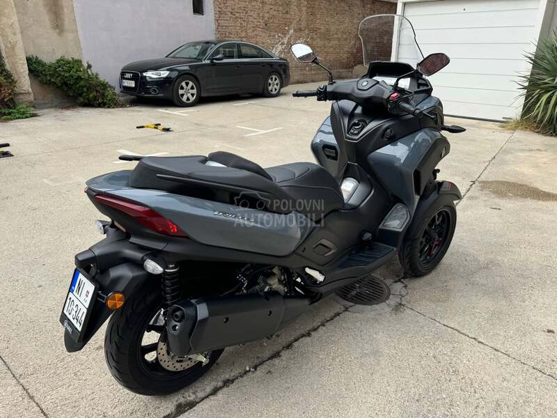 Yamaha Tricity B Kategorija