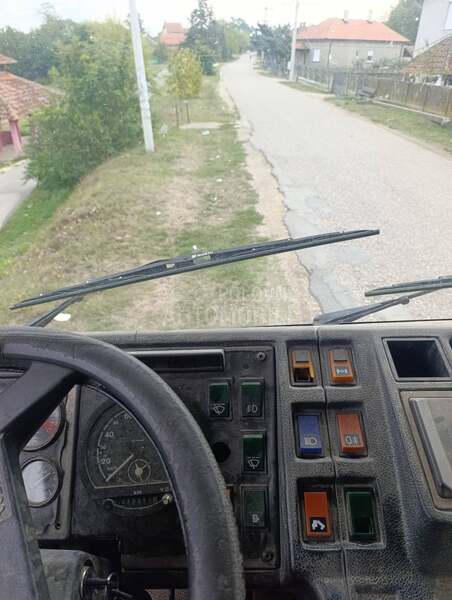 Volvo F12
