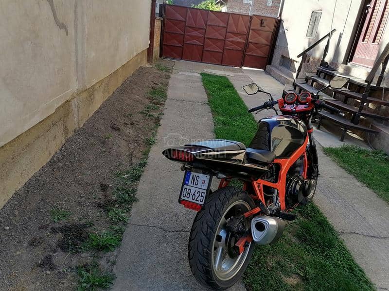 Suzuki GS 500