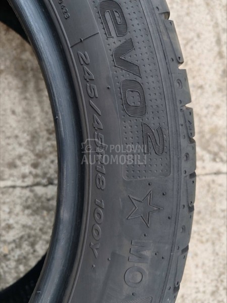 Hankook 245/45 R18 Letnja