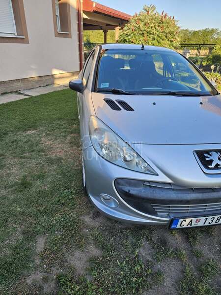 Peugeot 206 plus 