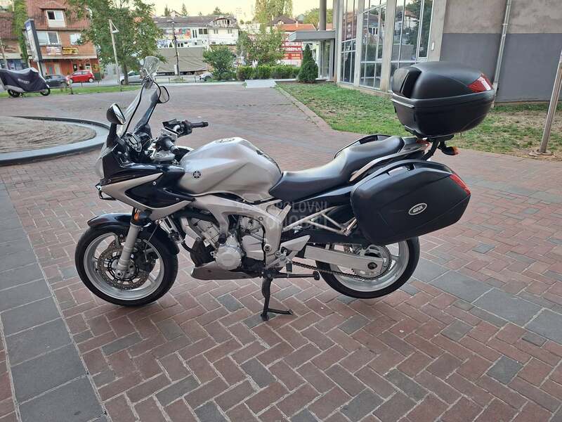 Yamaha FZ6S Fazer