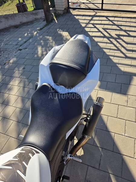 Suzuki GSXR  GSX R K9 1000