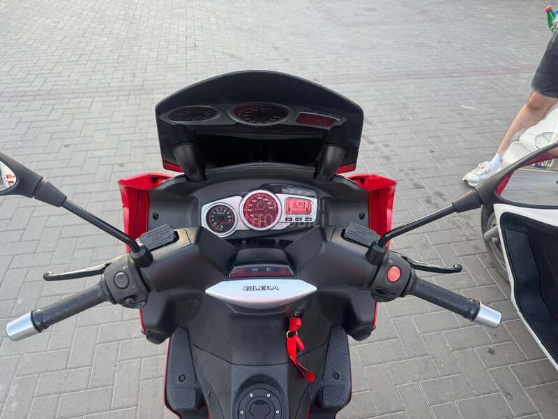 Gilera nexus
