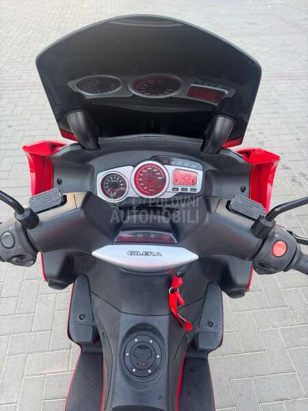 Gilera nexus