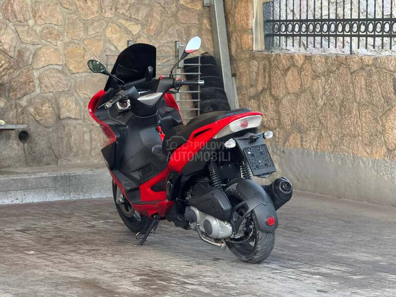 Gilera nexus