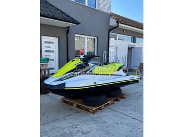 Yamaha VX100 WaveRunner