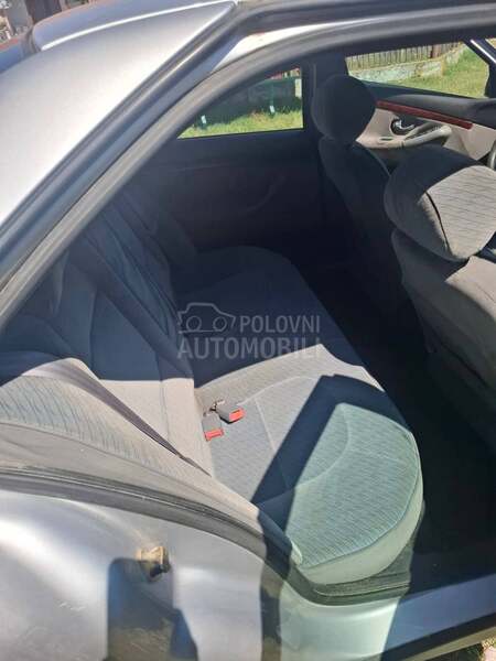 Peugeot 406 