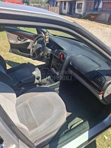 Peugeot 406 