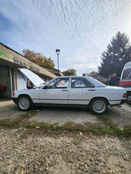 Mercedes Benz 190 190D