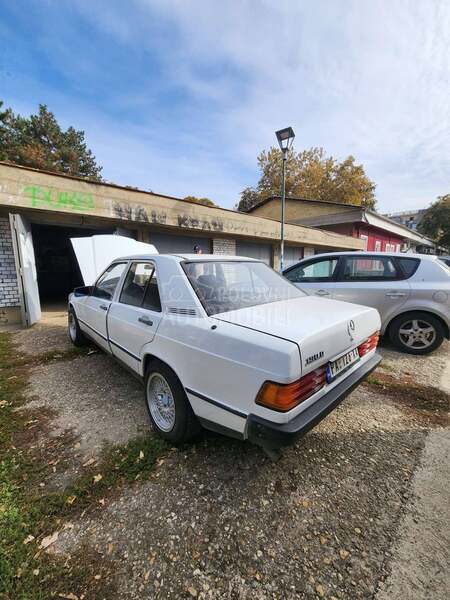 Mercedes Benz 190 190D