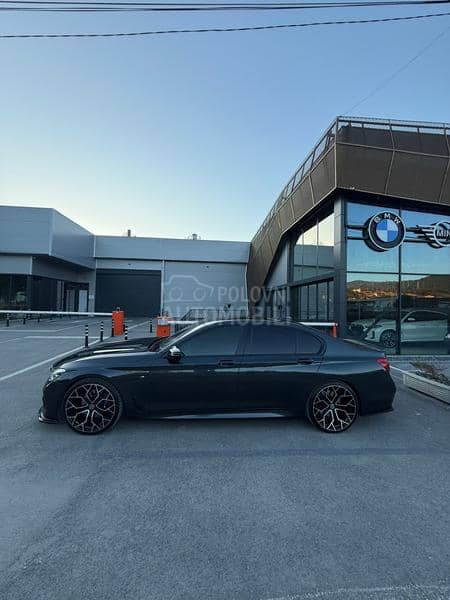 BMW 740 