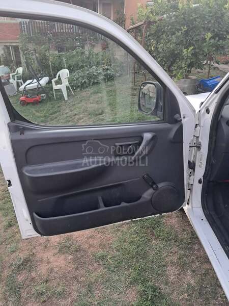 Citroen Berlingo van