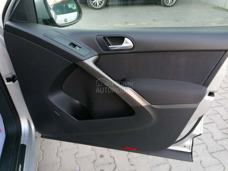 Volkswagen Tiguan 1.4B 4X4 CH