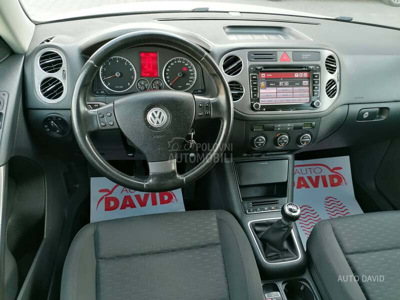 Volkswagen Tiguan 1.4B 4X4 CH