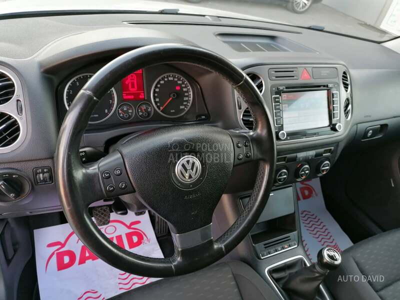 Volkswagen Tiguan 1.4B 4X4 CH