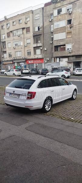 Škoda Superb 1.6 TDI Škoda Superb 1.6 TDI
