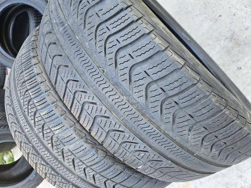 Pirelli 225/45 R19 Zimska