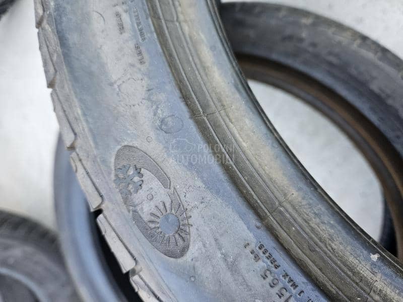 Pirelli 225/45 R19 Zimska