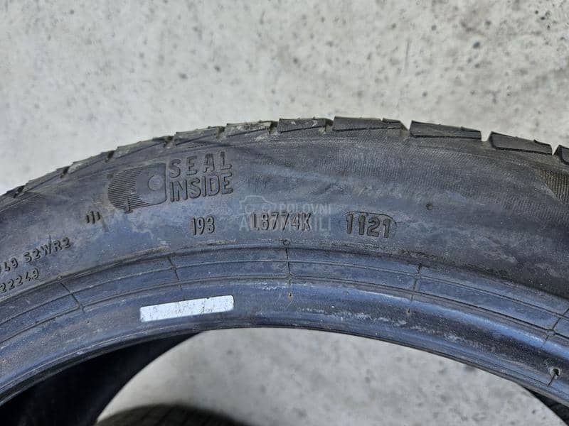 Pirelli 225/45 R19 Zimska