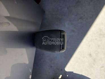 naslon za ruku za Audi A3