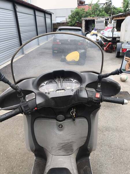 Aprilia scarabeo