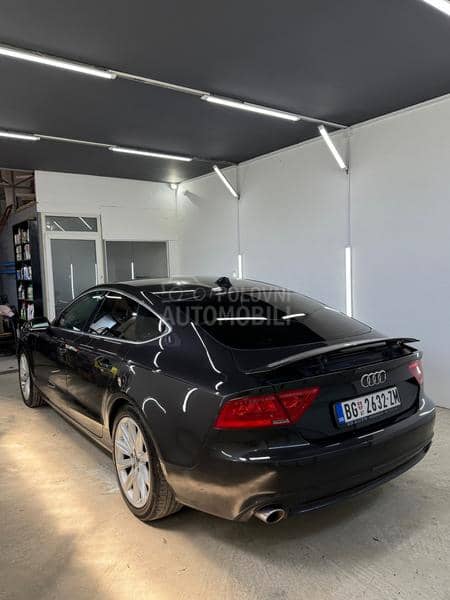 Audi A7 keš