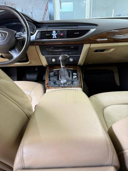 Audi A7 keš
