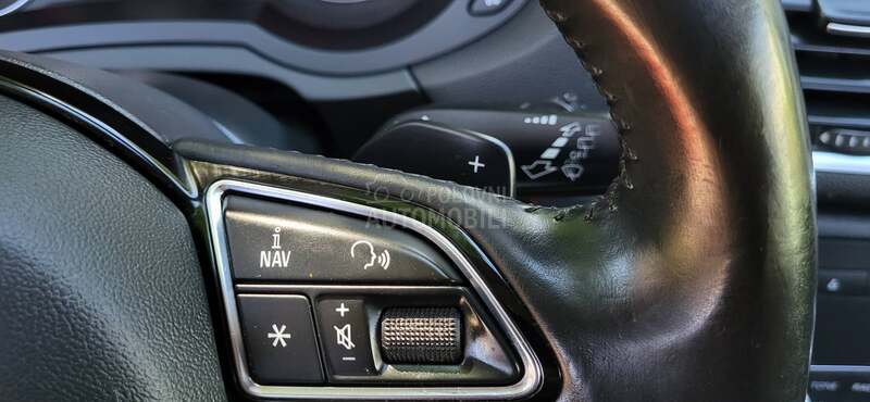 Audi Q3 S-line/QUATTRO/Stron