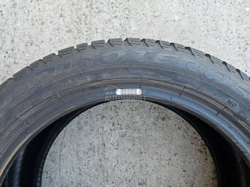 Pirelli 245/45 R18 Zimska