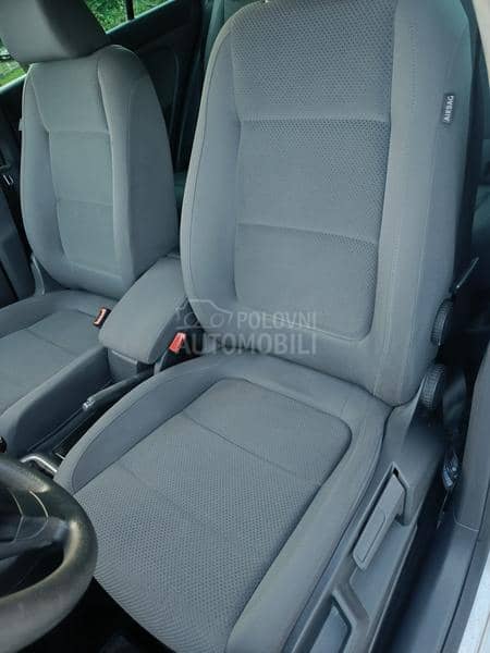 Volkswagen Golf 5 1.6 fsi