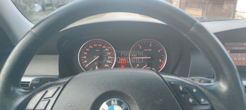 BMW 520 