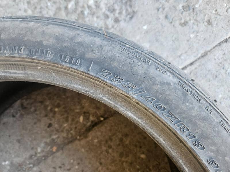 Nexen 235/40 R19 Letnja