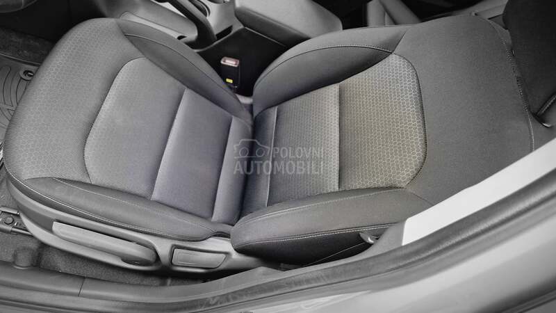 Hyundai Elantra 1.6 MPI