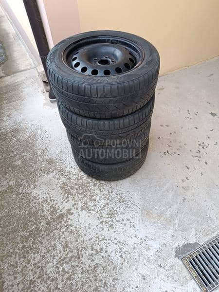 Hankook 205/55 R16 Zimska