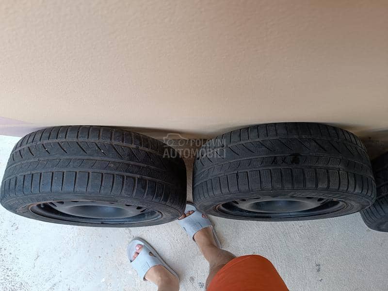 Hankook 205/55 R16 Zimska