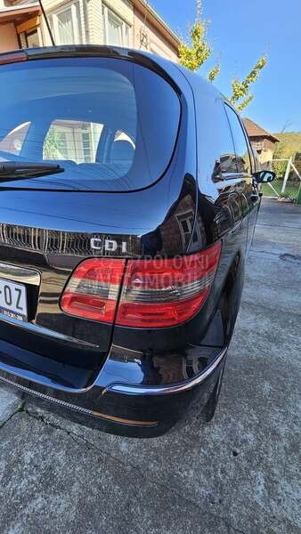 Mercedes Benz B 180 b180