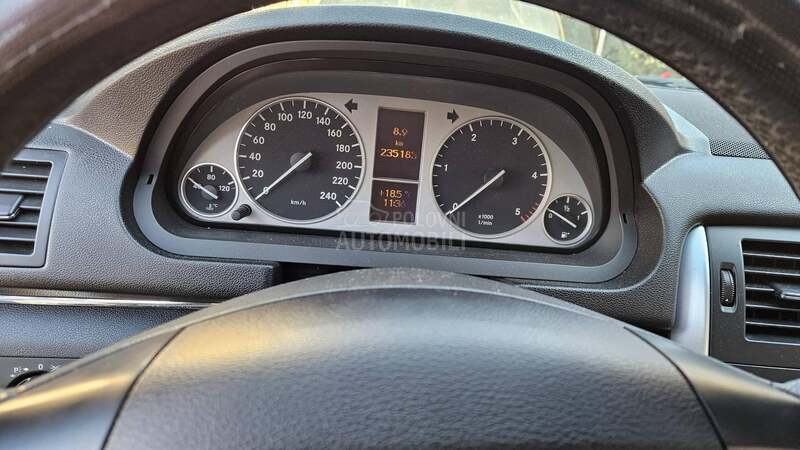 Mercedes Benz B 180 b180