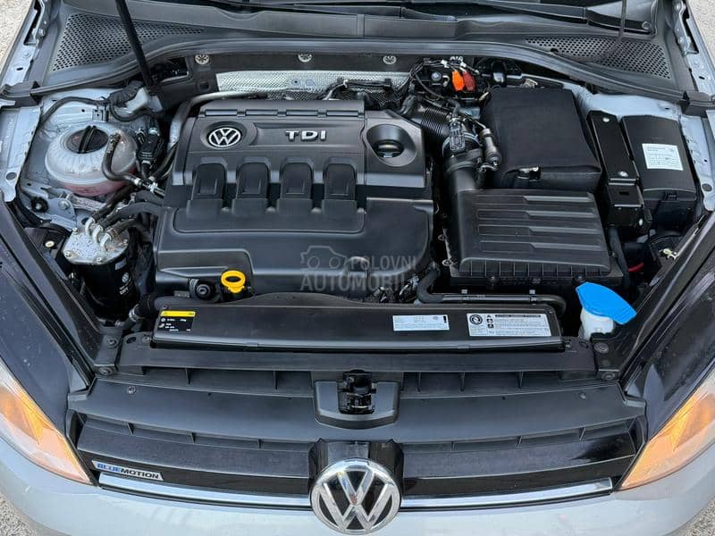 Volkswagen Golf 7 1.6 TDI BLUEMOTION