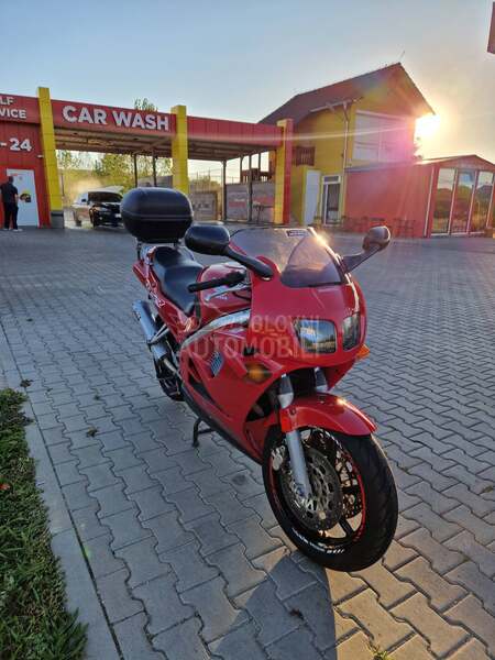 Honda VFR 750