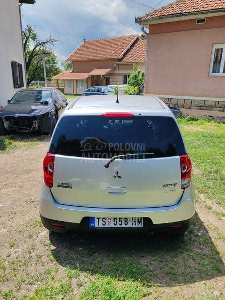 Mitsubishi Colt 