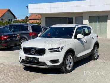 Volvo XC40 Momentum 4x4 CH