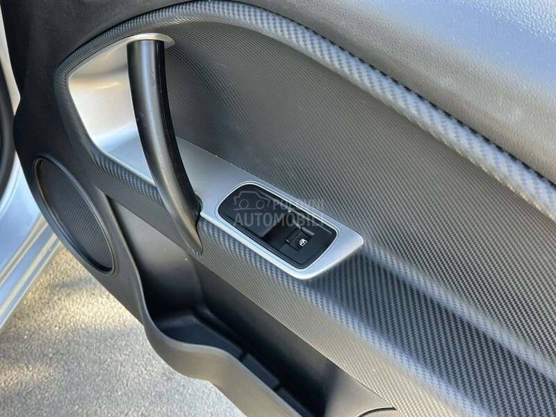Alfa Romeo MiTo 1.3M-JET/NAV/